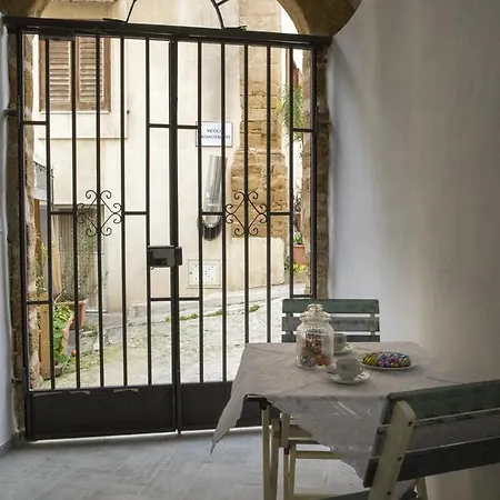 Barone Apartment *